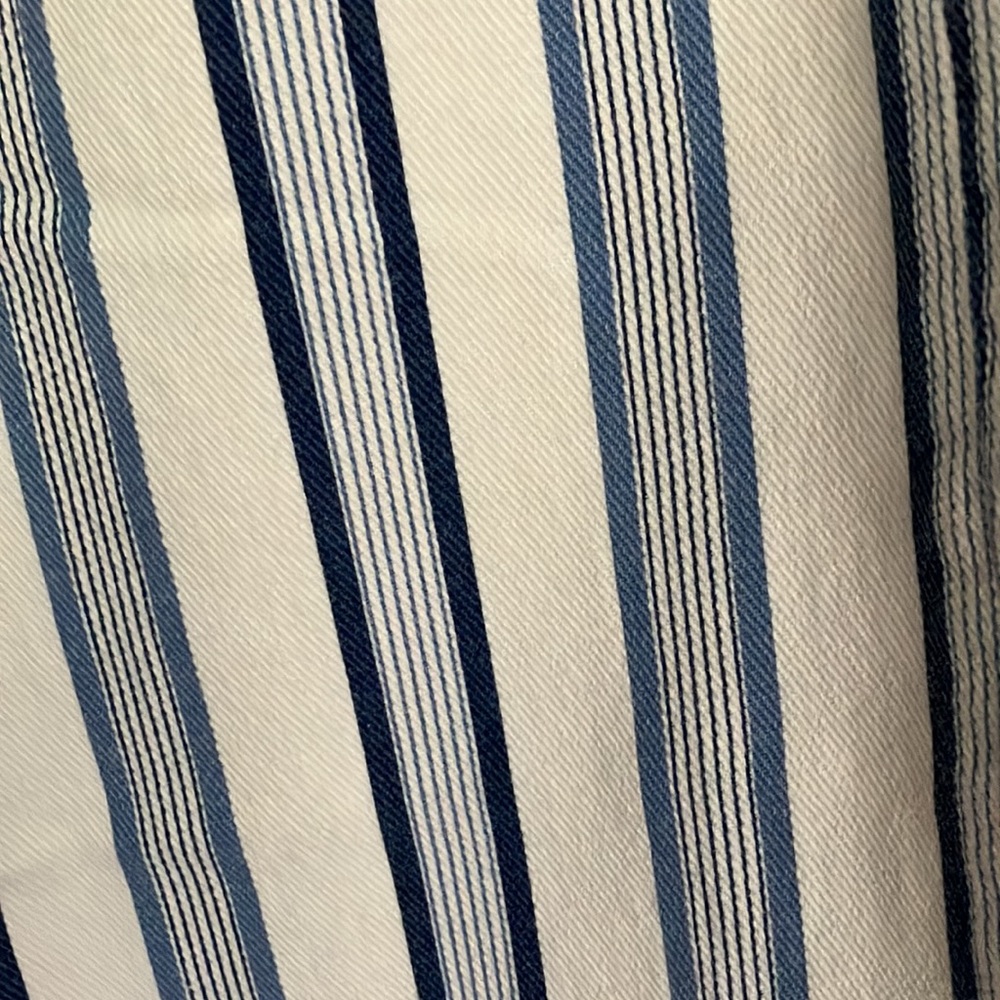 NWT H&M denim striped jeans! 🦋 - Picture 5 of 11